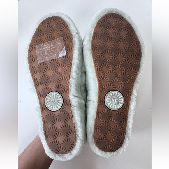 UGG FLUFF YEAH SLIDE RETRO MINT MOCASSIN SLIP ON SANDAL SHOES FLATS SIZE 7 - Picture 9 of 9